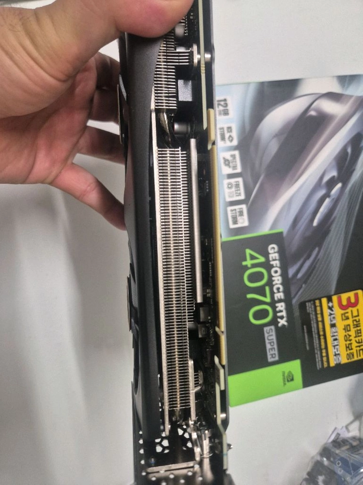 ZOTAC GAMING 지포스 RTX 4070 SUPER TWIN Edge OC D6X 12GB 이미지
