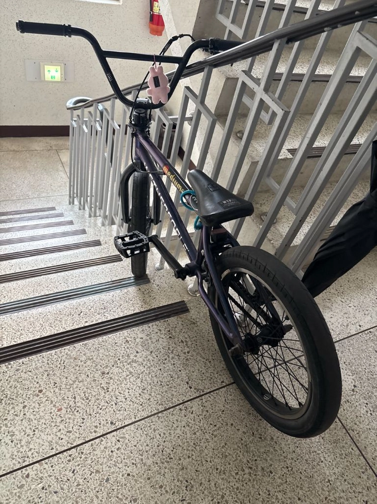 BMX 자전거 위더피플crs18(가격제시 가능) 이미지