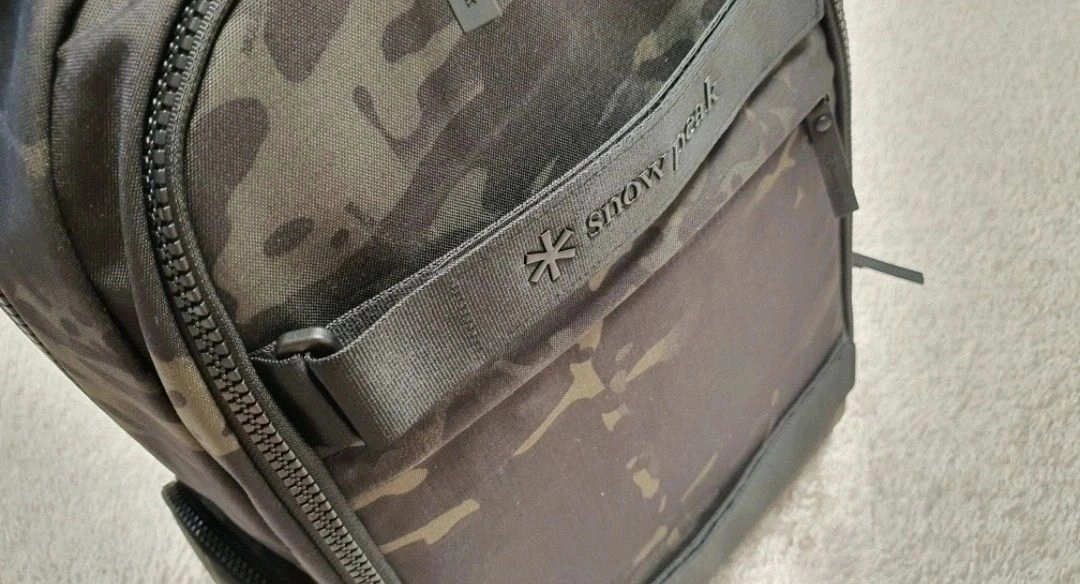 스노우피크 블랙멀티캠 코듀라 백팩 이미지