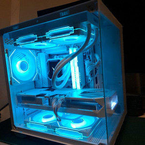 7950x3D, 64g, ssd 2tb , 9070xt 원컴 방송 게이밍 컴퓨터 이미지