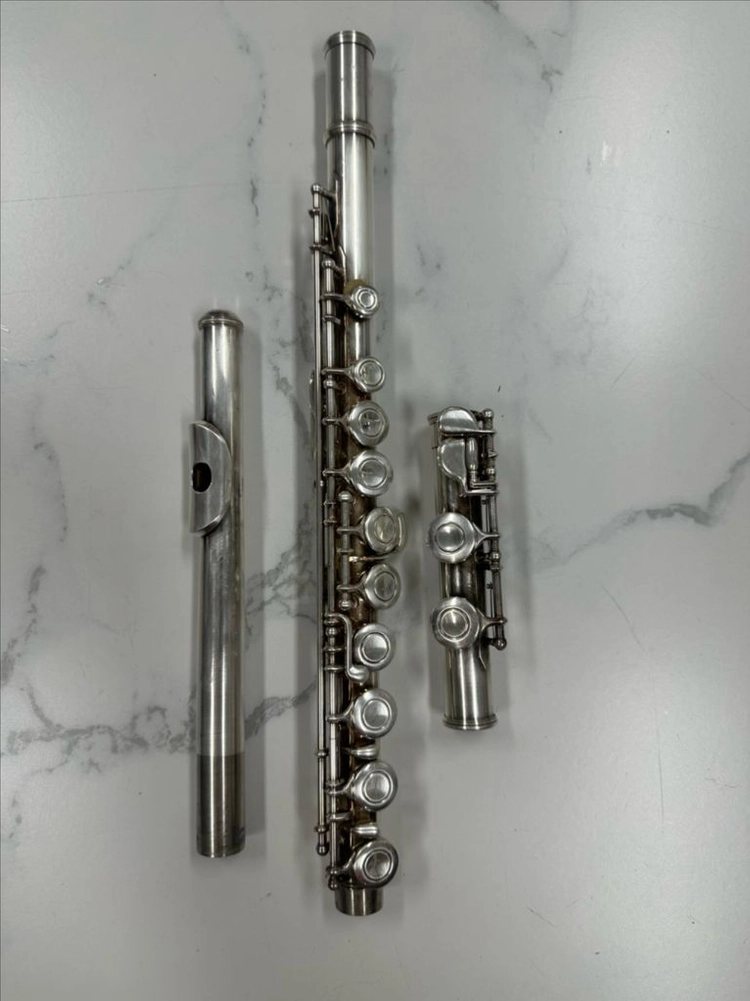 야마하 일본산 플루트 F100SII 연습용 악기 판매합니다 상품 정보 • 브랜드/모델명: 야마하 (YAMAHA) 이미지