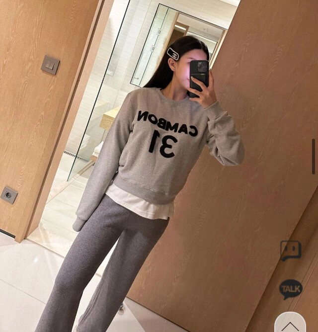 네이비 깜봉 영문 맨투맨 mtm 이미지