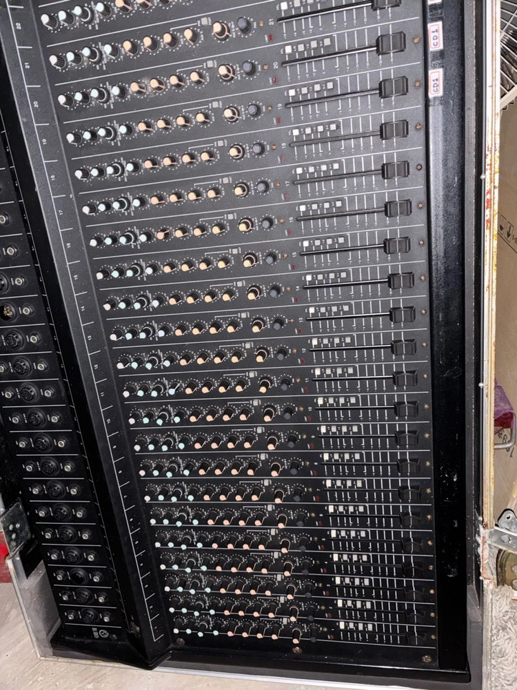 peavey SRC2400 콘솔 판매 30만원 이미지