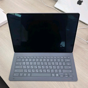 갤럭시 탭 S11 Ultra 실버256 와이파이 + 키보드 커버 이미지