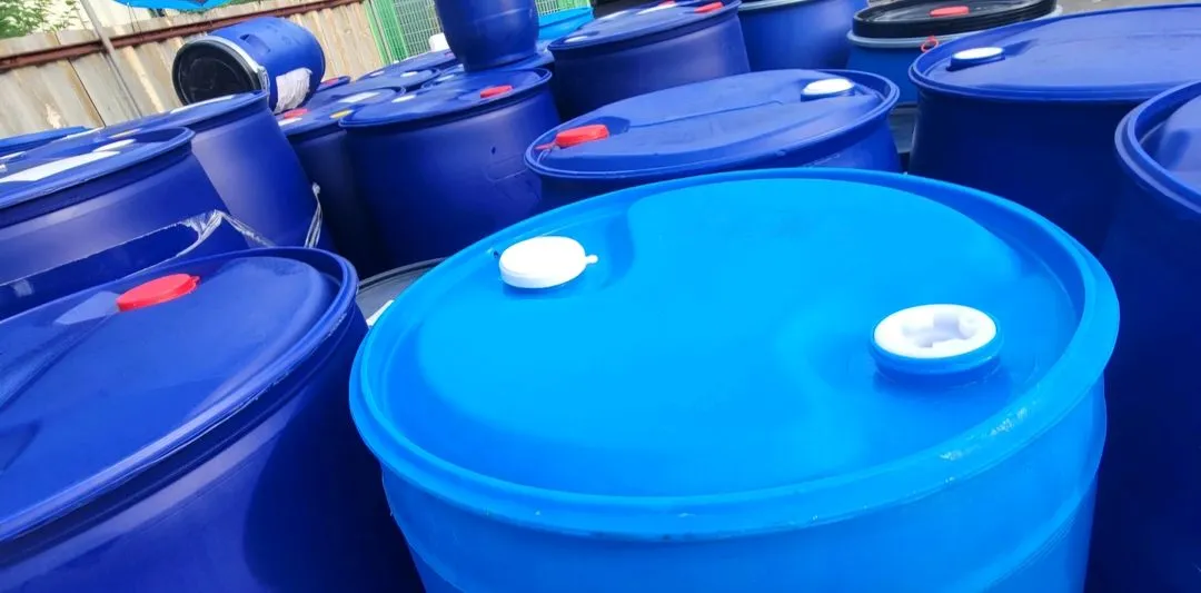 철 드럼통 공 드럼통 농업용 물통 플라스틱 드럼통 젓갈통 약품통 HDPE 드럼통 대형물통 이미지