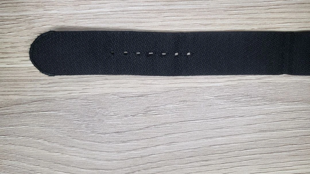 튜더 블랙베이 크로노 22mm 나토 스트랩 밴드 이미지