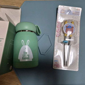 팔각유아실리콘식탁매트.스텐젓가락새거,텀블러새거 이미지