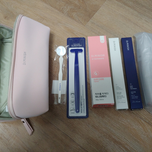 닥터미니쉬 파우치세트 구강케어 여행 패키지 미개봉 칫솔 파우치 치약 혀클리너 치아거울 이미지