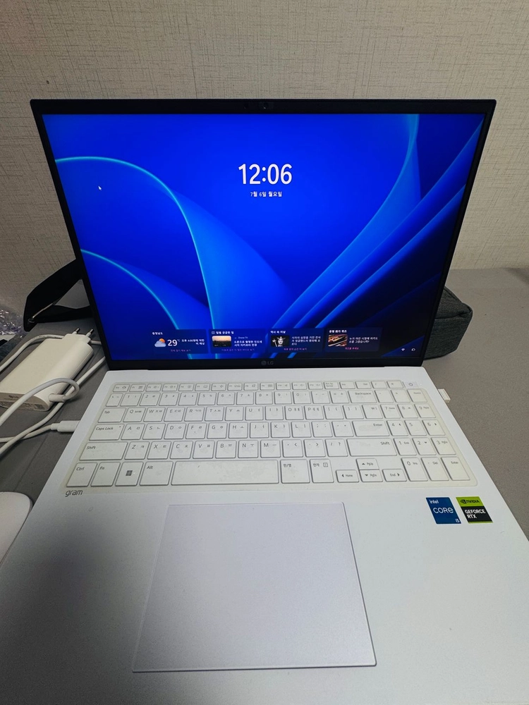 16ZD90Q-EX5SK LG 그램 16인치 외장그래픽 RTX2050 4GB 노트북 윈도우11프로정품박스포함! 이미지