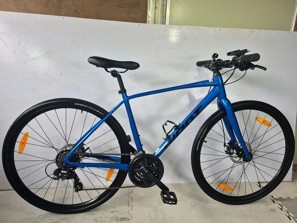 2022년형 자이언트 에스케이프 3. 디스크MTB 자전거 - 안심되는 중고거래
