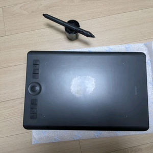 와콤 인튜어스 프로 PTH 660 + 그립펜 이미지