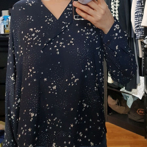프린트 블라우스 이미지