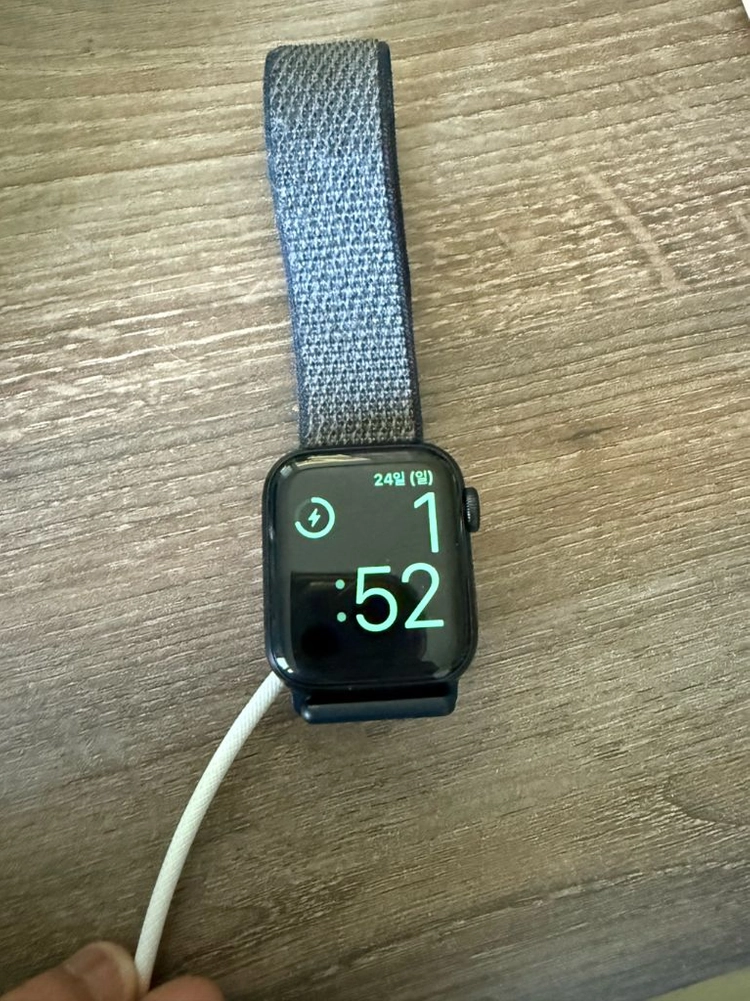 애플워치 SE3 40mm GPS - 안심되는 중고거래