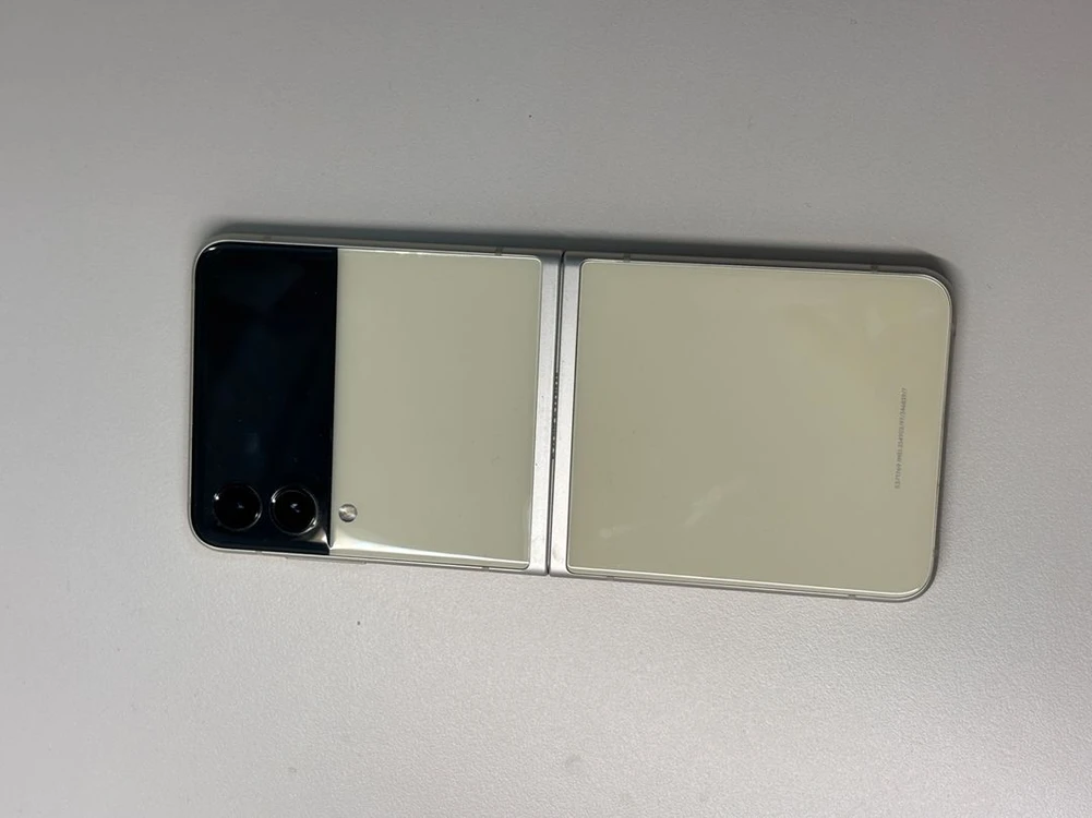 갤럭시 Z 플립3 크림 256GB 이미지
