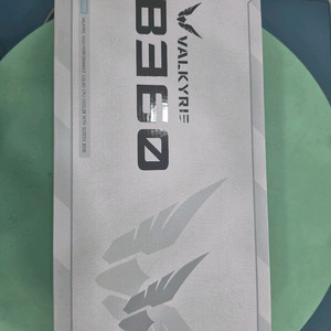 발키리 B360 LCD 화이트 수냉쿨러 이미지