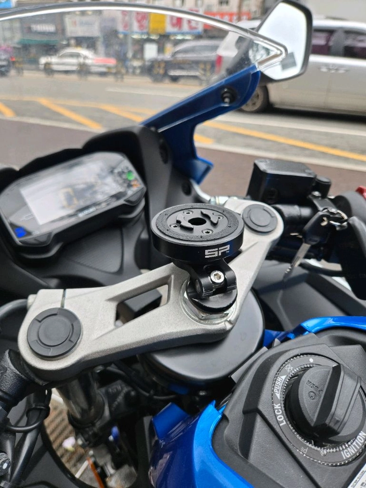 스즈키 GSX R125 25년식 화이트 중고 판매 이미지