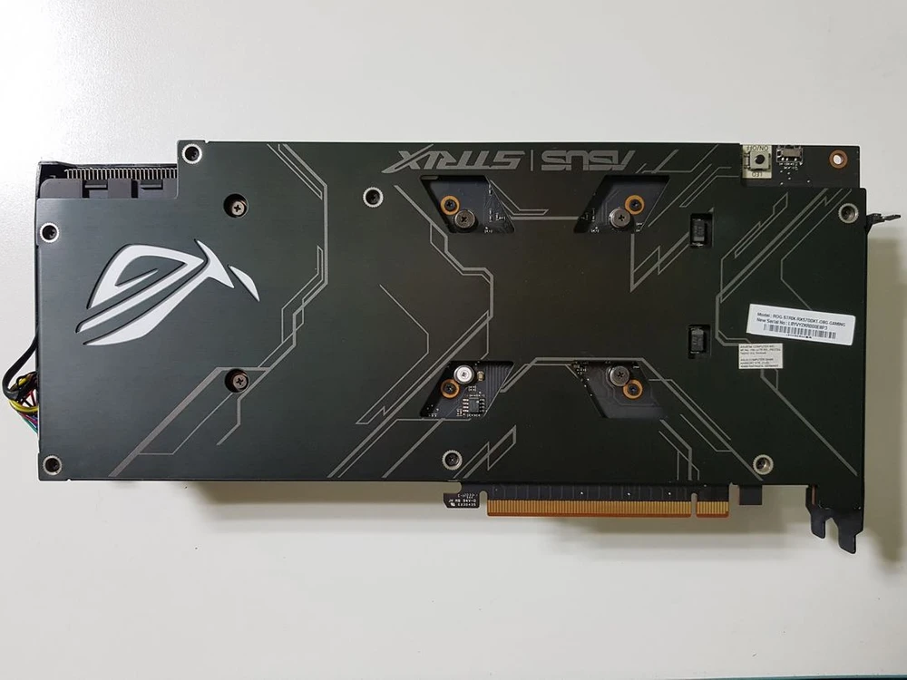 ASUS RX5700XT 스트릭스 이미지