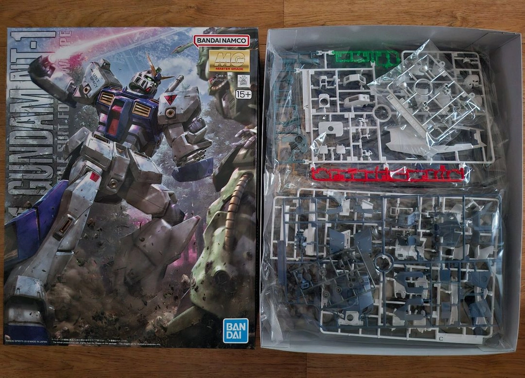RG 하이뉴 건담, MG 건담 NT-1 알렉스 Ver.2.0 이미지