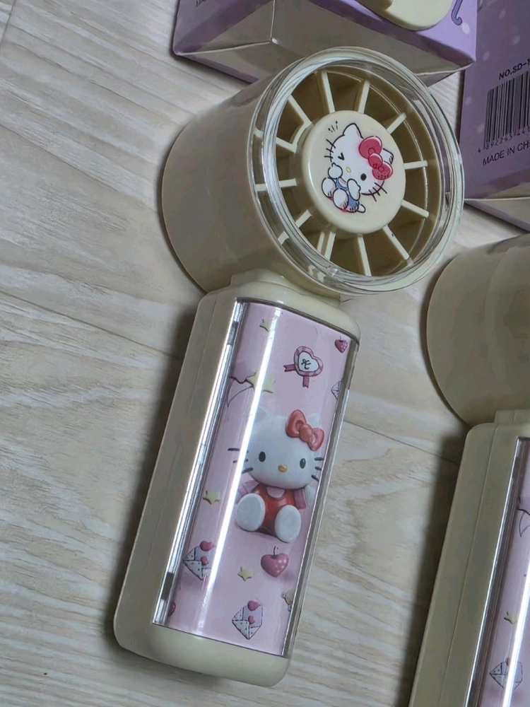 {새상품 헬로키티 미니 휴대용선풍기 미니선풍기 키티선풍기 이미지