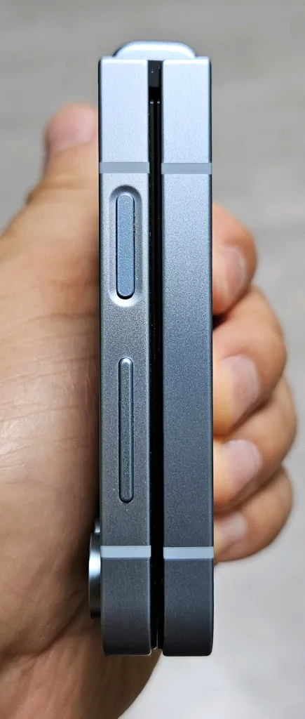 갤럭시 Z플립6 블루 256GB A급 싸게 팝니다. 이미지