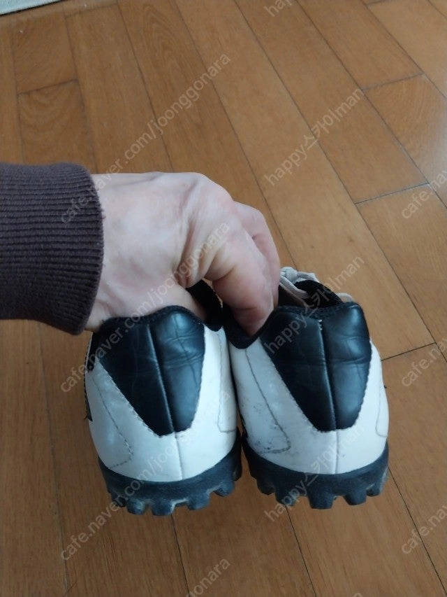 아디다스 아동 축구화 풋살화 이미지