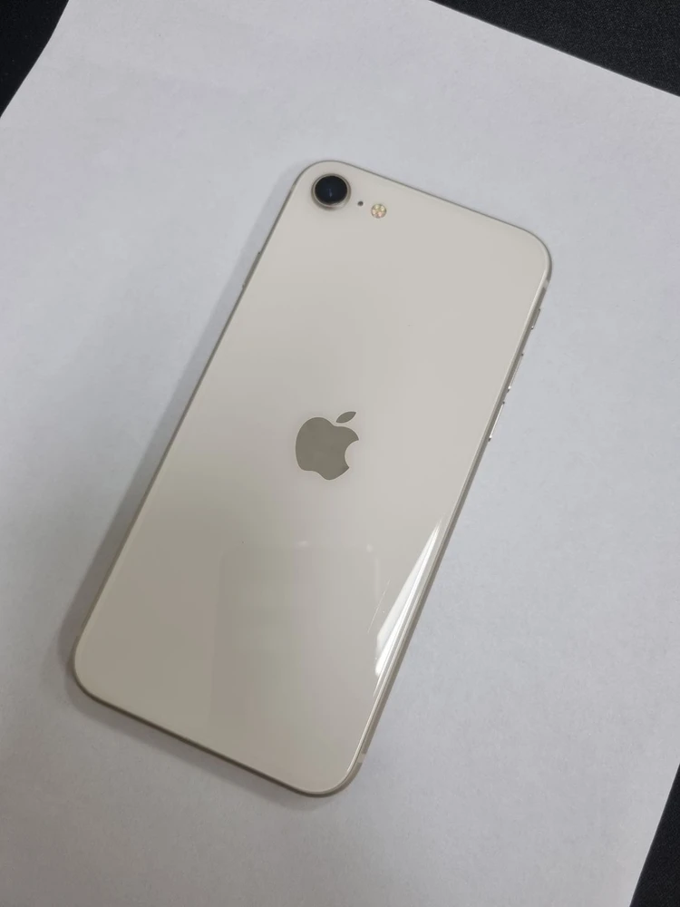 아이폰SE3 128GB 화이트 A급 중고폰 배터리100% 056593 - 안심되는 중고거래