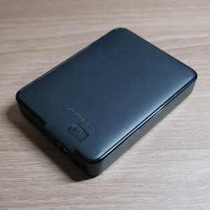 WD 외장하드 4TB NEW Elements Portable 이미지