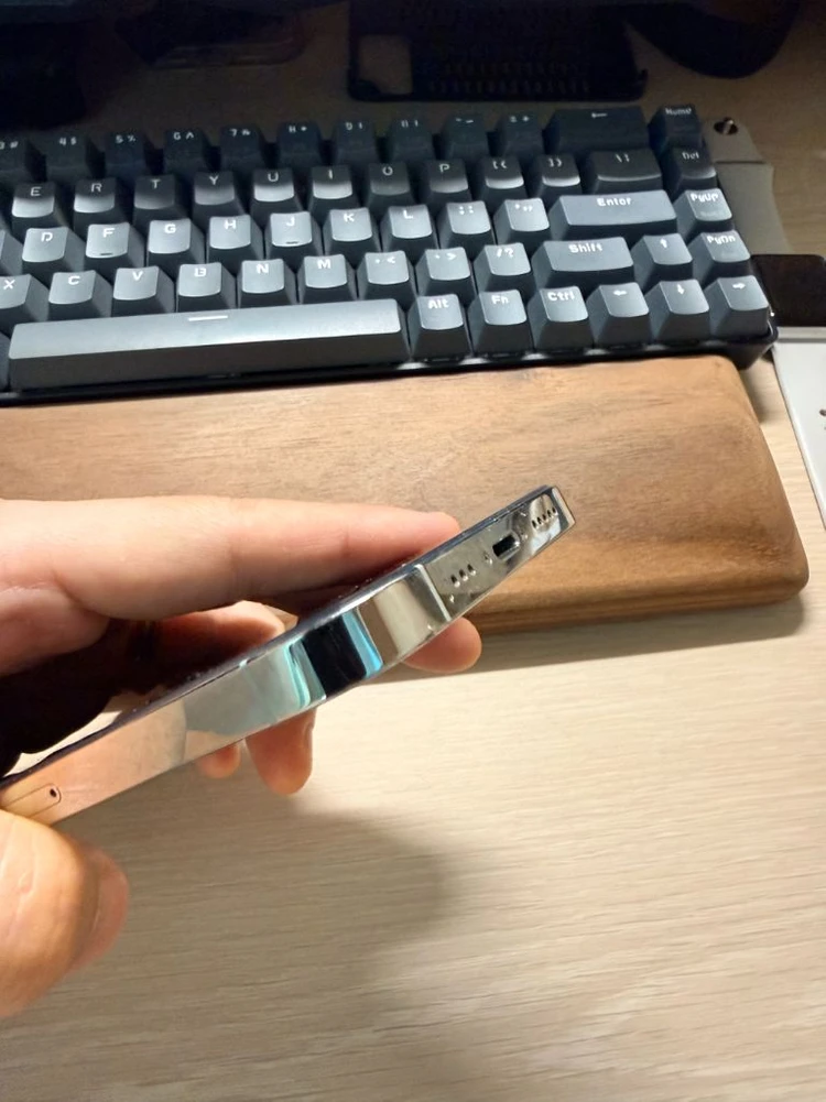 아이폰 13 프로 256GB 실버 (기기 단품) 이미지