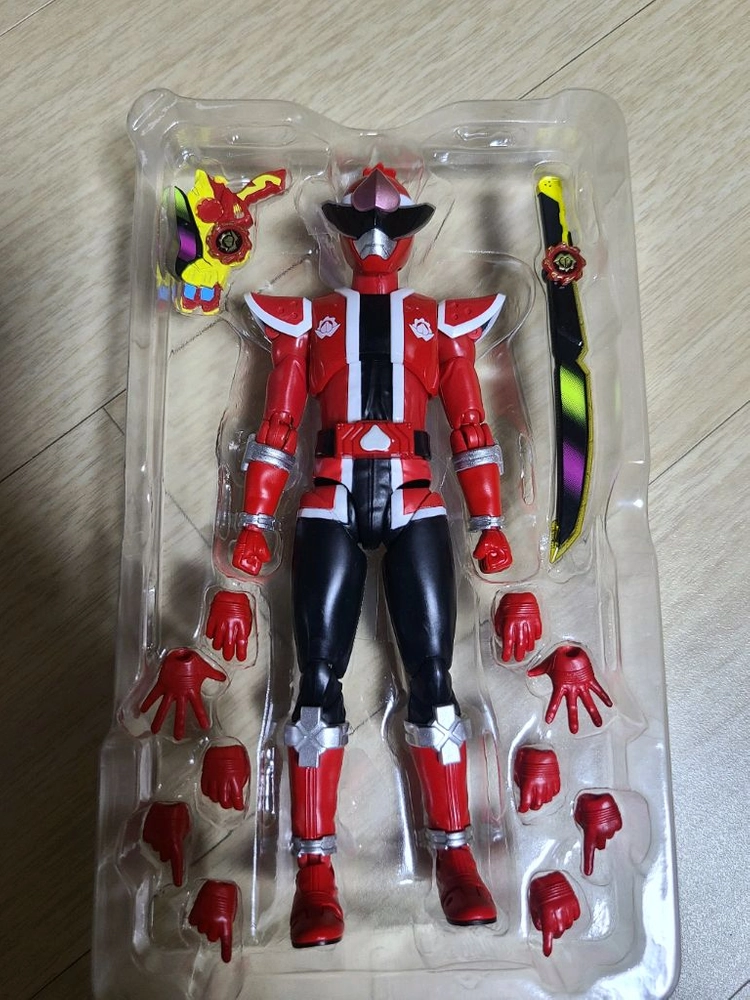 슈퍼전대 shf 돈모모타로, 젠카이저 블랙 일괄 판매합니다 이미지
