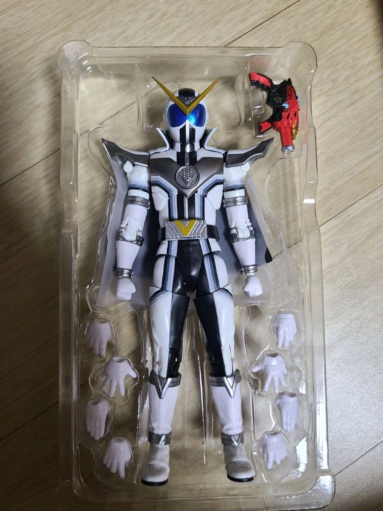 슈퍼전대 shf 돈모모타로, 젠카이저 블랙 일괄 판매합니다 이미지