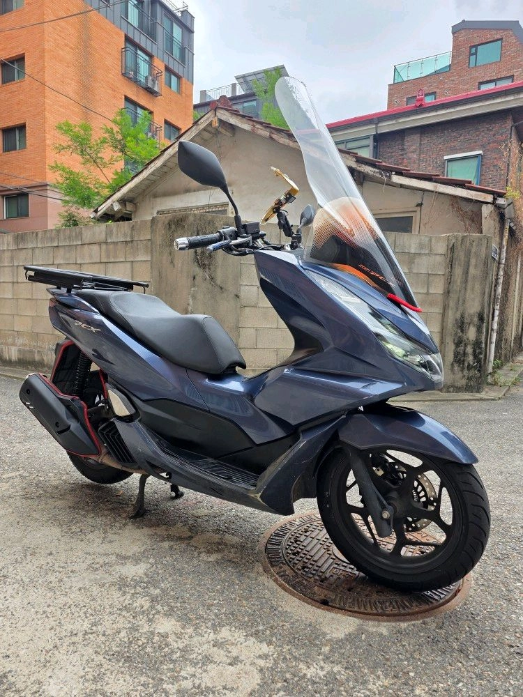 22년 pcx 11만125cc 스쿠터 이미지