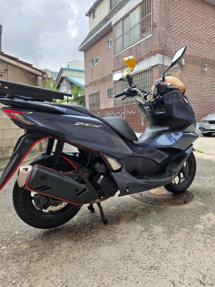 22년 pcx 11만125cc 스쿠터 이미지