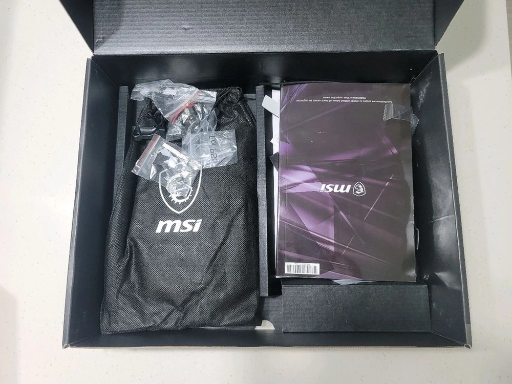 MSI MEG X570 ACE + AMD RYZEN9 3900x 이미지
