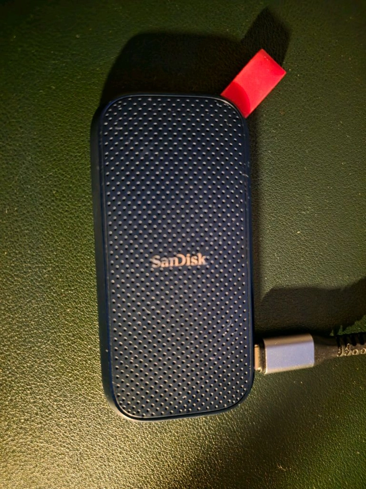 샌디스크 포터블 외장 ssd E30 2TB sandisk potable 이미지