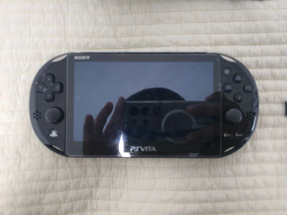 PS Vita PCH-2005 WiFi, PS VITA 64GB 메모리카드, 게임타이틀 3종 이미지