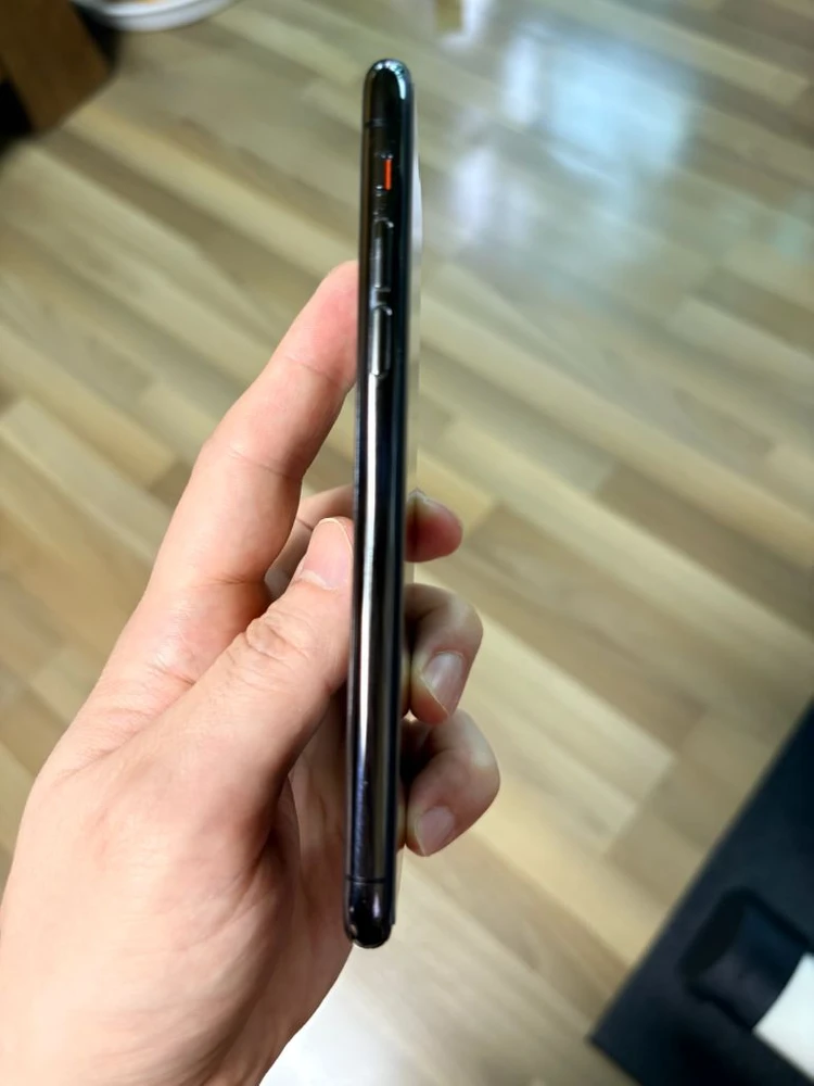 아이폰 XS 64GB 스페이스그레이 이미지