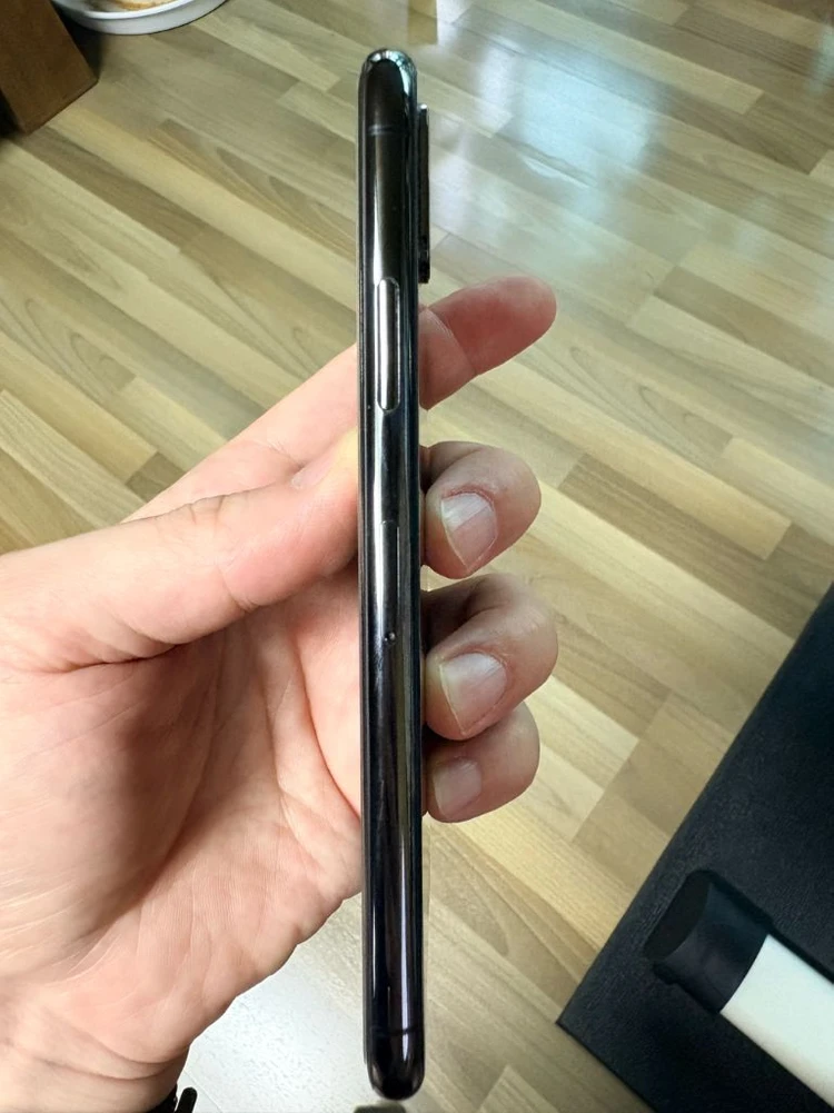 아이폰 XS 64GB 스페이스그레이 이미지