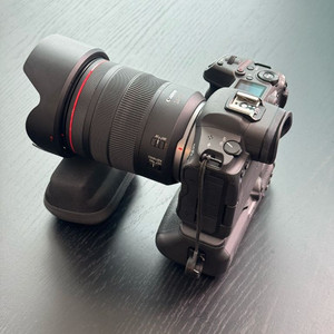 Canon eos r5 + rf 24-105 패키지 팝니다. 이미지