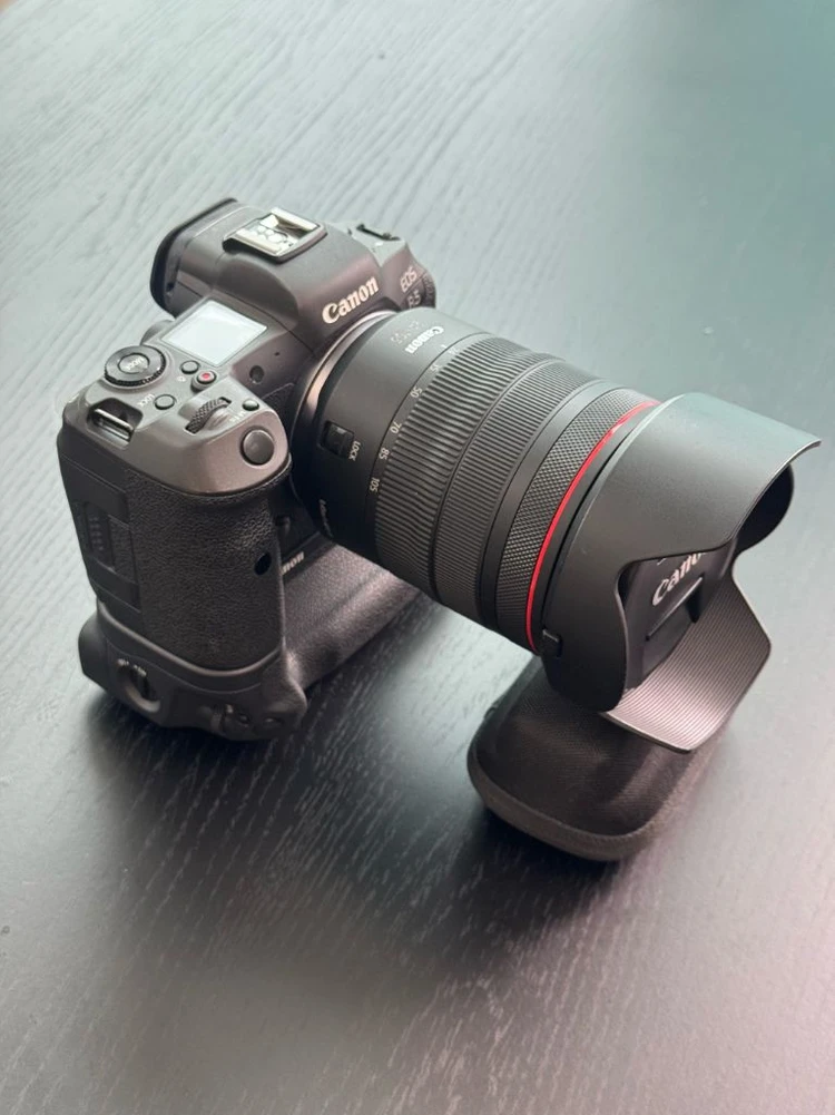 Canon eos r5 + rf 24-105 패키지 팝니다. 이미지