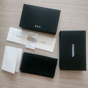 샤넬 지갑 상자 파우치 케이스 이미지