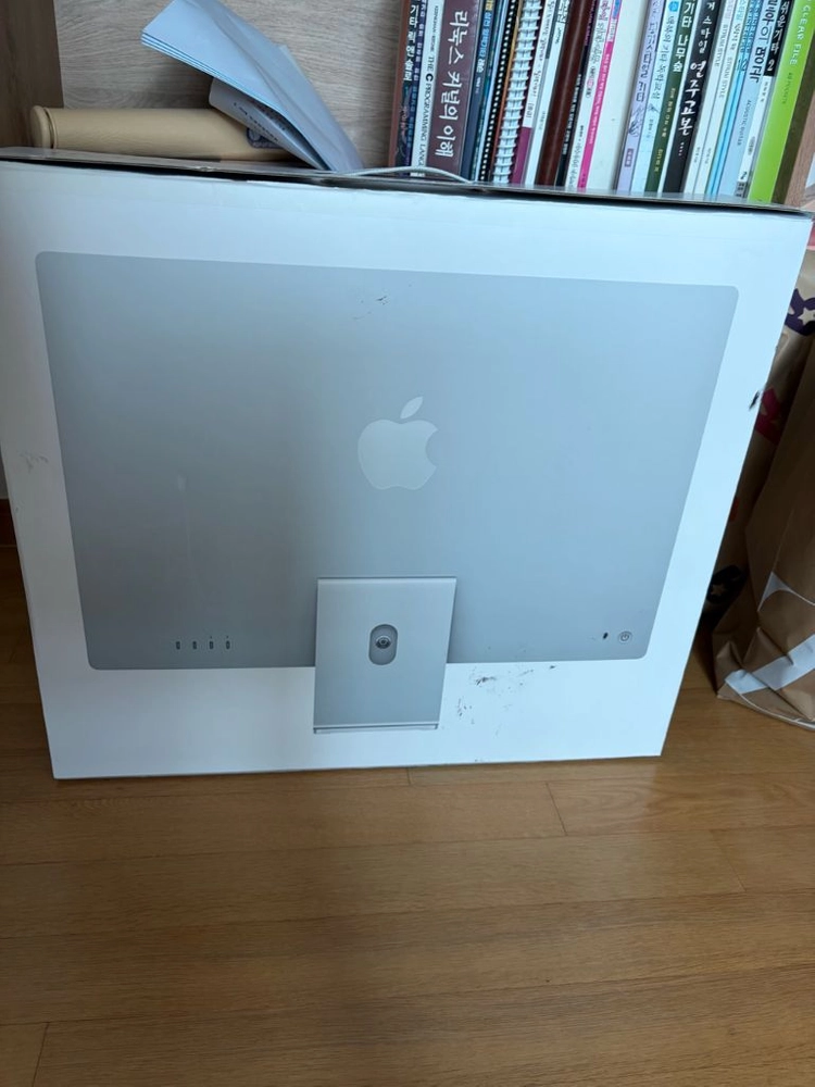 애플 아이맥 24인치 M3 화이트 8GB RAM, 512GB SSD 이미지
