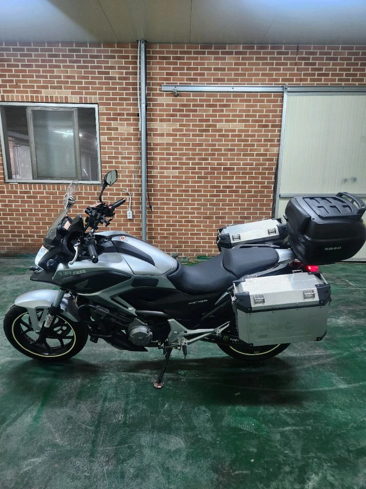 혼다 nc700x 정비완료 짧은주행거리판매합니다 이미지