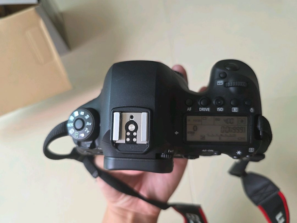 캐논 6D Mark II(육두막) 바디 판매합니다. 이미지