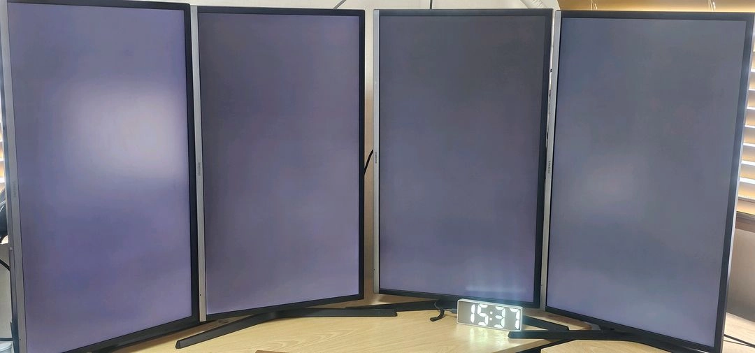 32인치 4k 삼성 모니터 4대 - 안심되는 중고거래