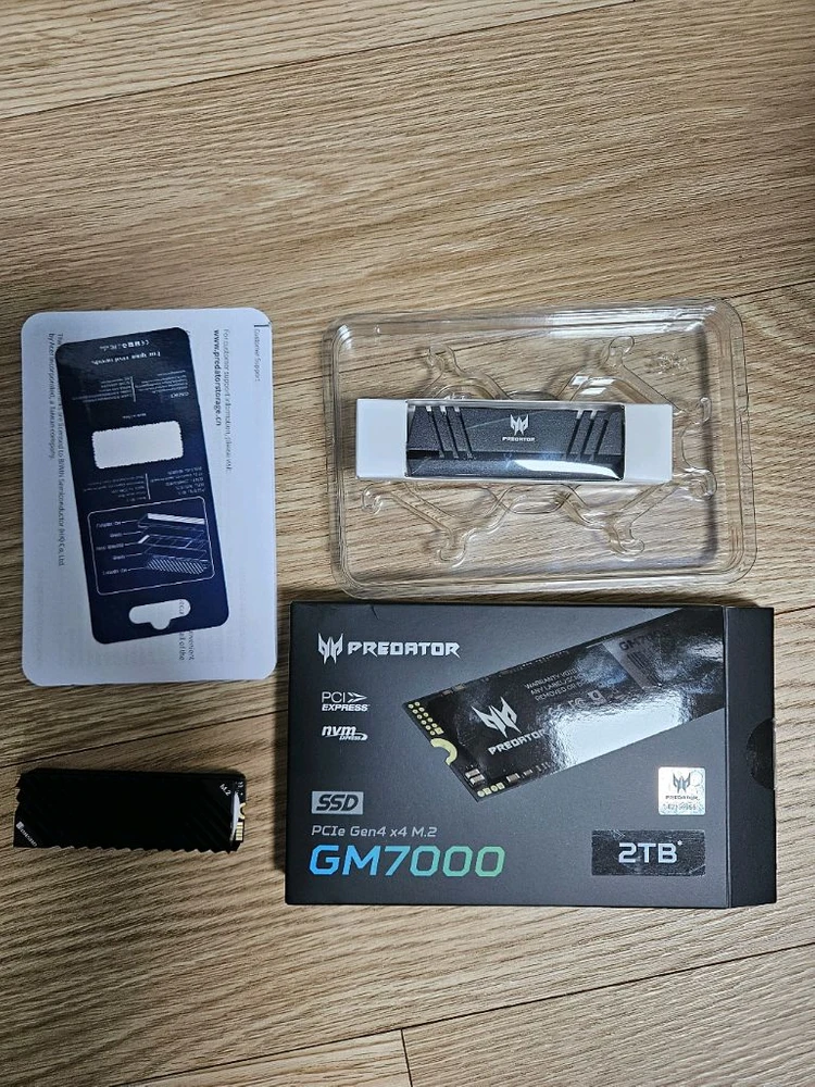 프레데터 GM7000 2TB M.2 NVMe SSD 이미지
