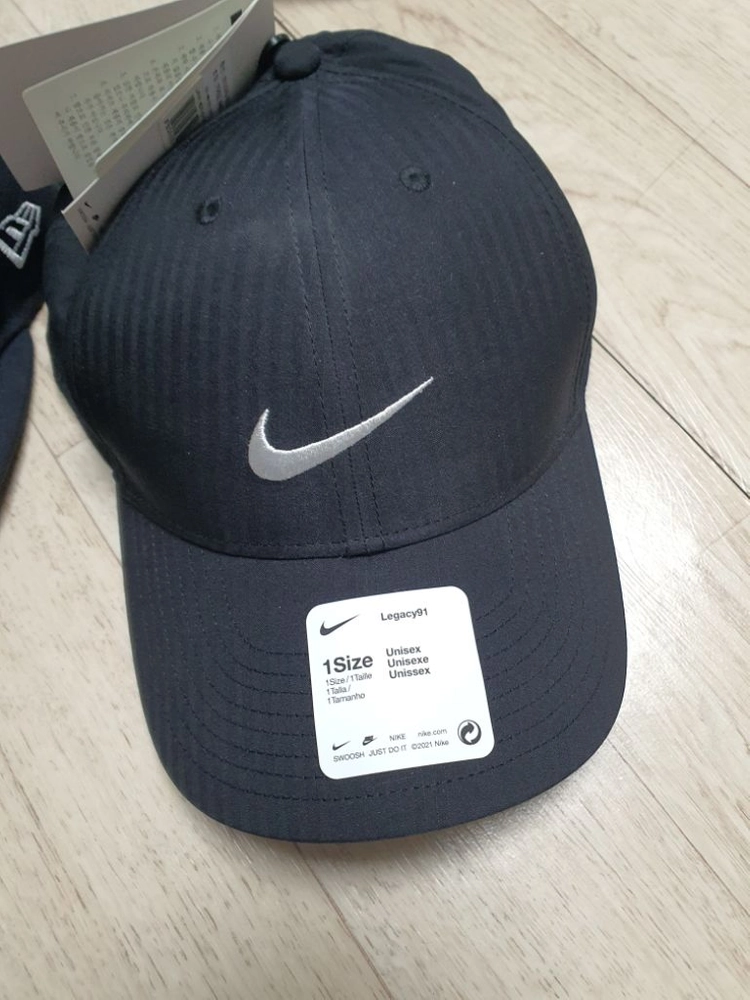 나이키 부터 모자 5개 일괄 5만원에 팔아요 이미지