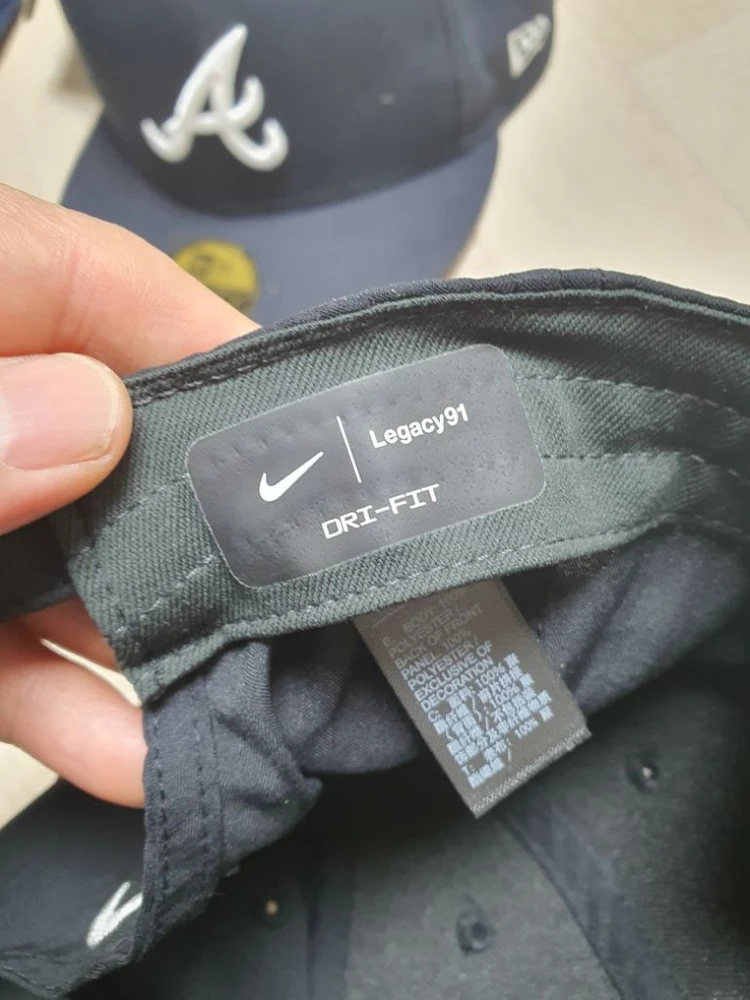 나이키 부터 모자 5개 일괄 5만원에 팔아요 이미지
