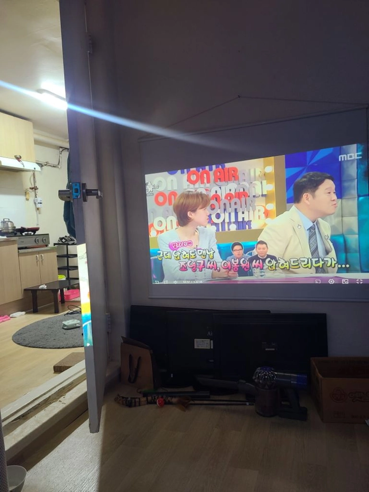 LG 스마트빔 미니빔 프로젝터 PW800 이미지