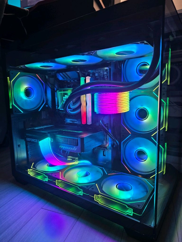 라이젠7 5700X3D RTX5060TI 본체 팝니다 이미지