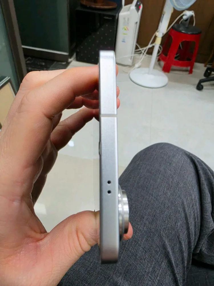 갤럭시 S25 Edge(엣지) 512GB 실버 삼성케어플러스 양도 가능 이미지